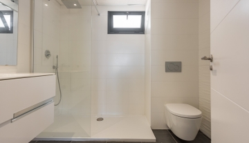 Resa Estates Ibiza te koop appartement Vadella Mar zee zicht badkamer 4.jpg